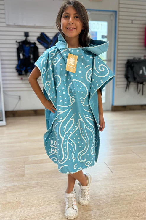 Kahu Tribe Microfiber Towel Ponchos- Made From Recycled Plastic